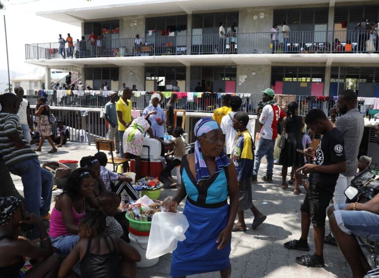 Intensos tiroteos próximo al Palacio Nacional de Haití