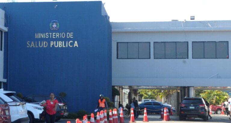 Salud reporta 64 muertes por dengue en 2023