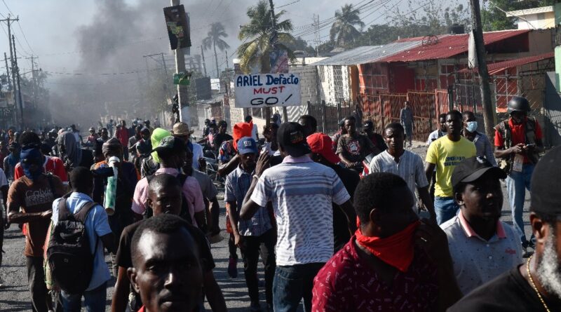 Haití extiende por un mes más el estado de emergencia en la capital