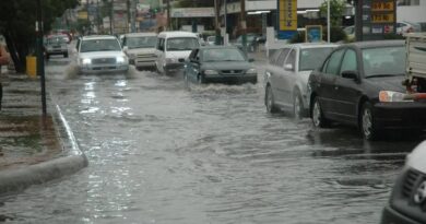 Lluvias provocan daños a puentes y carreteras