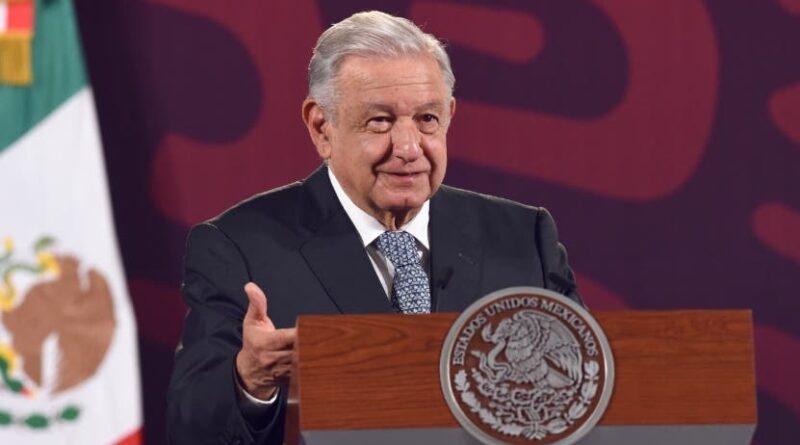 López Obrador critica asalto de Ecuador