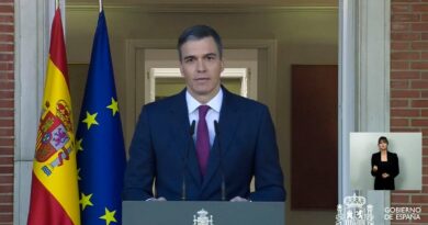 Pedro Sánchez confirma que seguirá al frente del gobierno en España