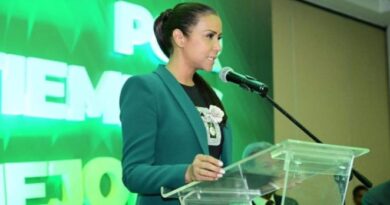 Selinée Méndez se rebela, dice no acepta sentencia la despojó de candidatura a diputada