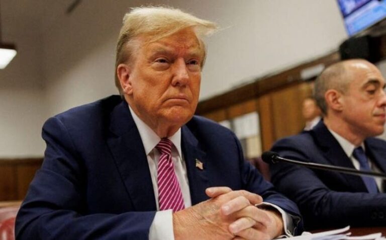 Trump acude a su primer juicio penal