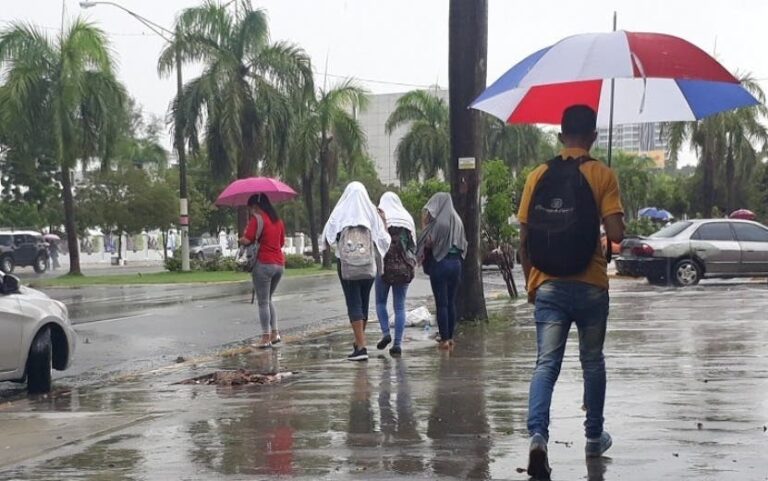 COE pone alerta Distrito Nacional y 17 provincias