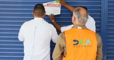 Aduanas y DGII cierran negocios de asiáticos por evasión de impuestos