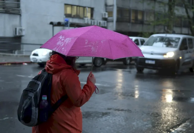 Hay 10 provincias en alerta verde y tres en amarilla por vaguada