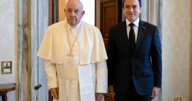 Presidente de Ecuador se reúne con el papa Francisco