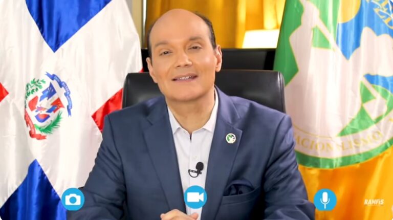 Ramfis innova con la tecnología para instar a votar por su partido