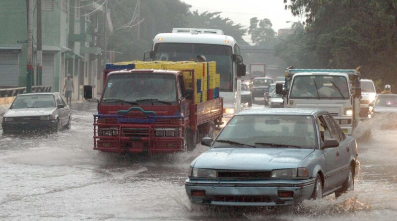 Vaguada provoca lluvias sigan en gran parte país