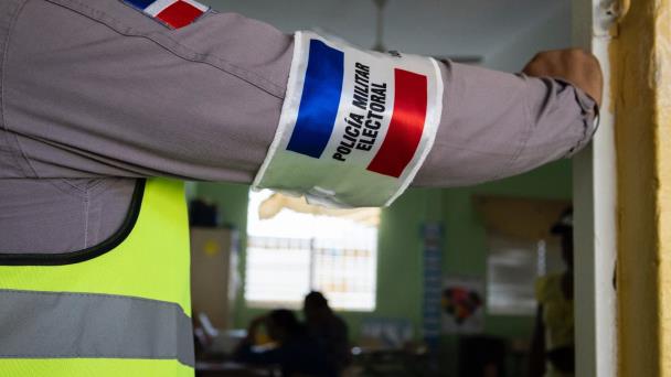 JCE insta a PME a brindar apoyo a sus funcionarios y observadores