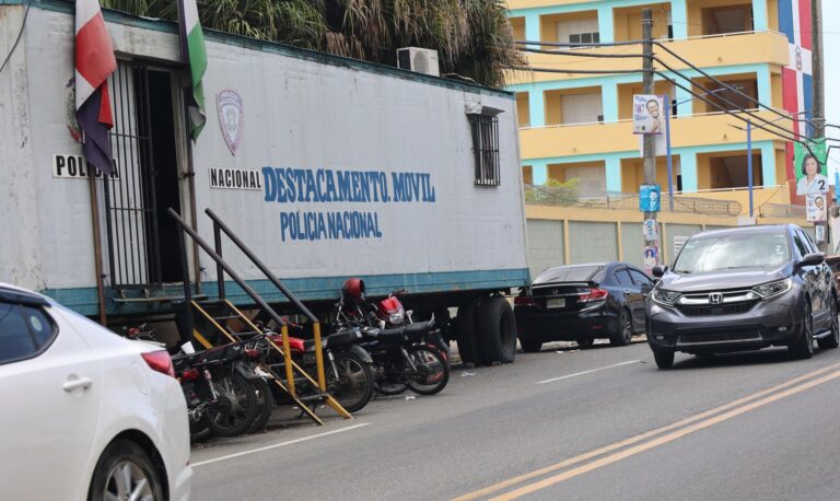 Ensanche Luperón: Entre el ruido y la delincuencia motorizada