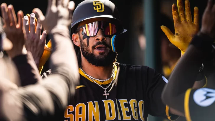 Fernando Tatis Jr. extiende racha de hits a 17 Juegos; Padres vencen a Atléticos