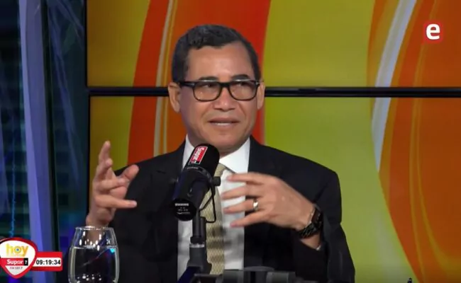 Olivares recuerda a Leonel Fernández que muchos candidatos de la Fuerza del Pueblo triunfaron en los comicios; niega compra