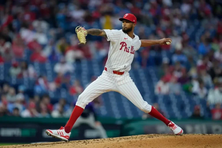 Sánchez y Valdez se lucen en la lomita; Clase y Ureña salvan