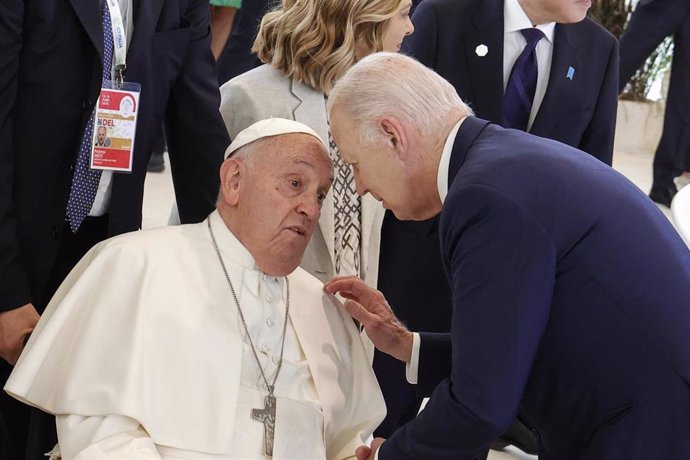 Biden y papa Francisco piden un alto el fuego «inmediato» en Gaza