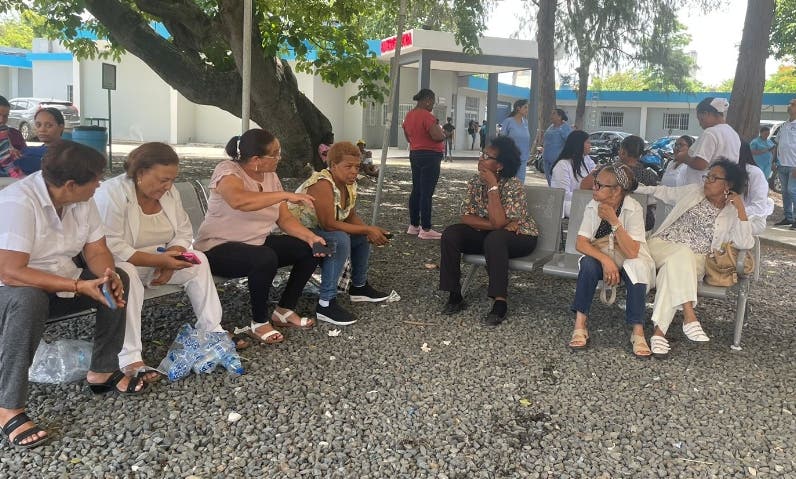 Enfermeras centro materno anuncian paro indefinido