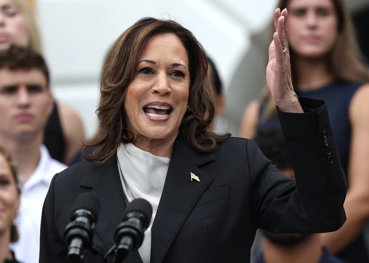 Kamala allana camino a candidatura demócrata