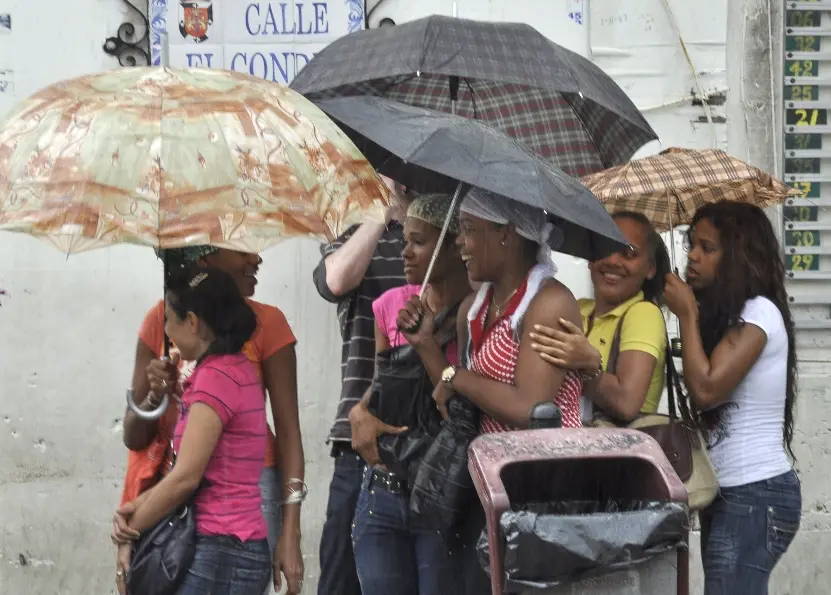 Onda tropical provocará lluvias durante el fin de semana