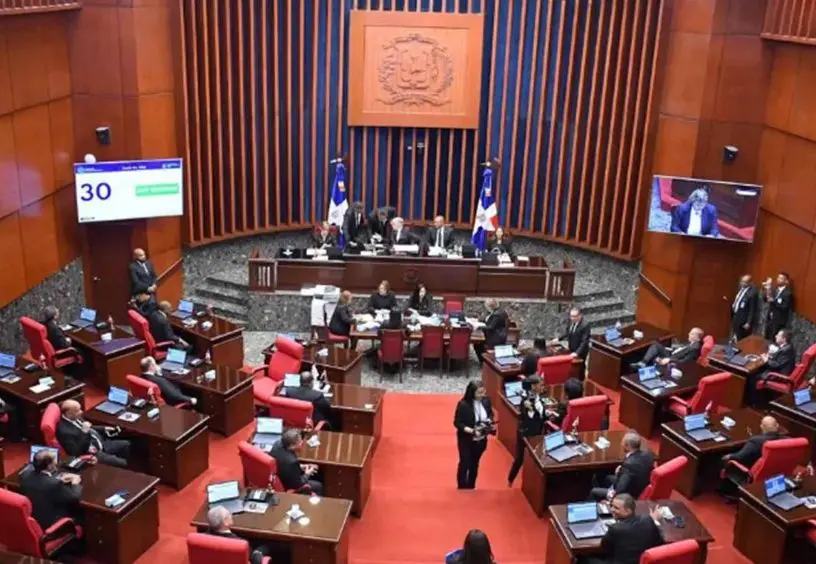 Senado aprueba modificar Ley de Contrataciones Públicas