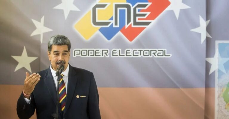 Venezuela: Denuncian Maduro evita acrediten fiscales electorales