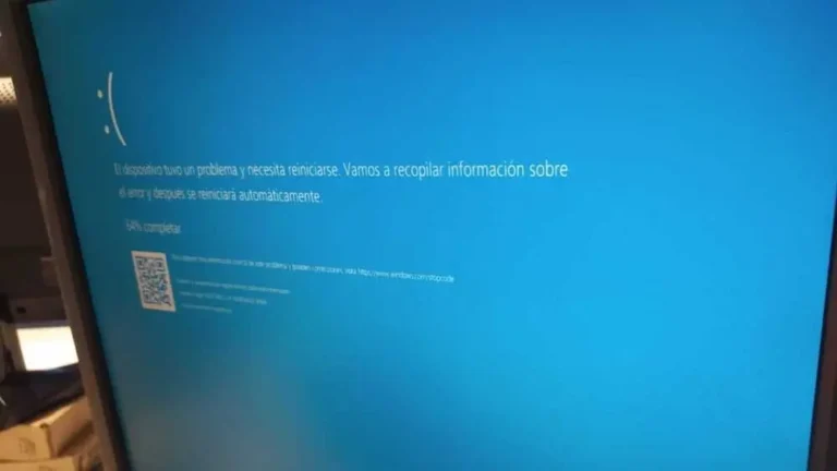 ¿Qué son las pantallas azules que aparecen en los ordenadores de Microsoft tras el fallo?