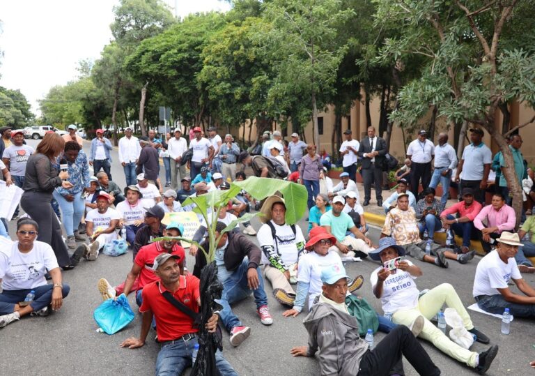 Los peregrinos llegan a Palacio por tercera vez