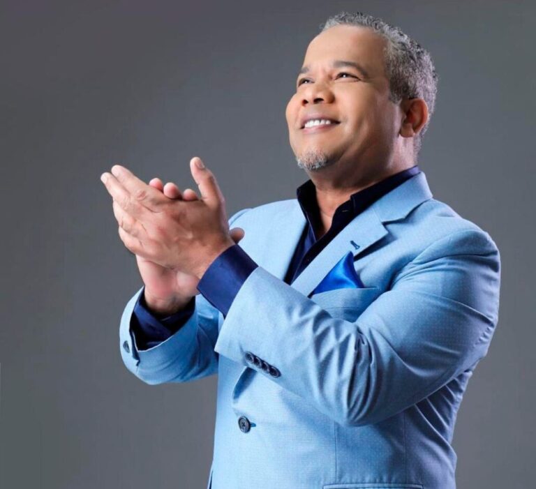 Héctor Acosta invita a celebrar la vida con el concierto “Gracias Dominicanos”