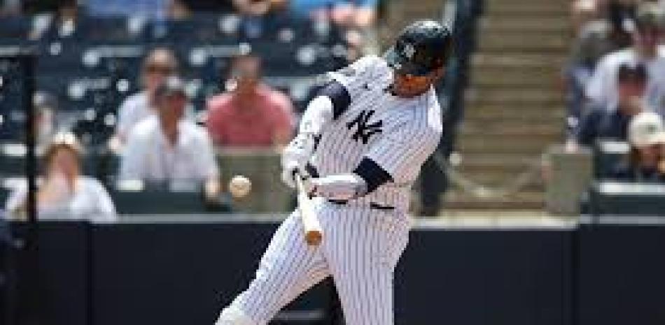 Juan Soto pega 2 jonrones y lleva a los Yankees a la cima en las GL