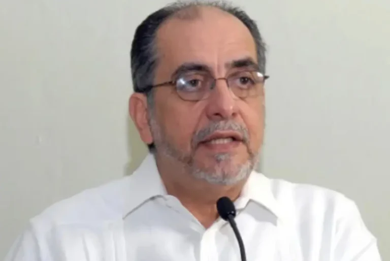 Exrector de Intec considera viable fusión educativa