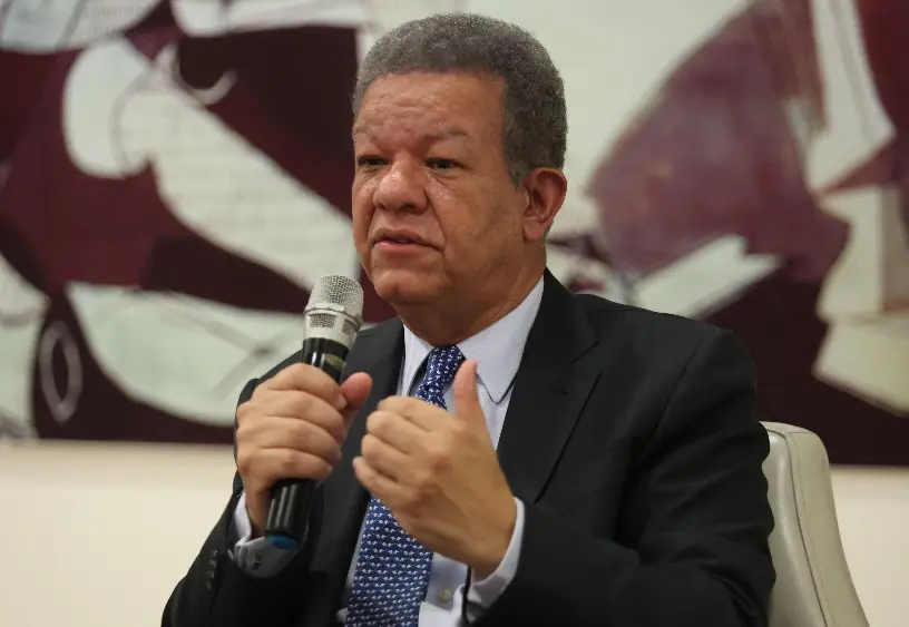 Leonel alerta sobre espionaje por parte de Transcore Latam