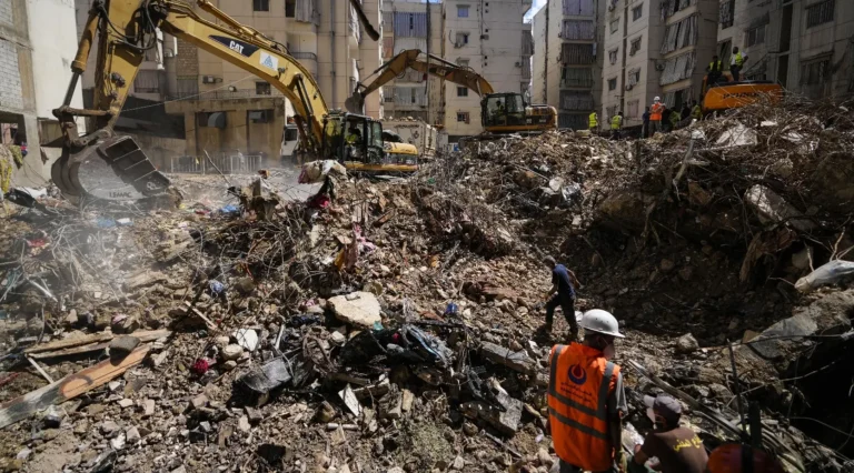 Ataques Israel al Líbano causan 490 muertes