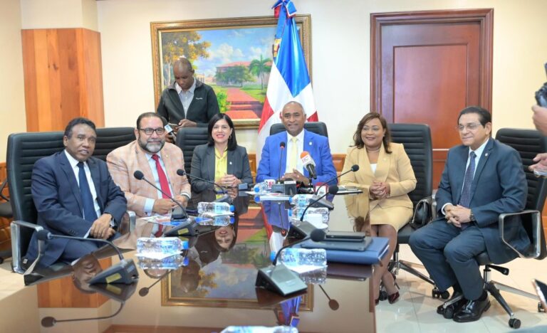 Extienden plazo de inscripción aspirantes a miembros de la JCE