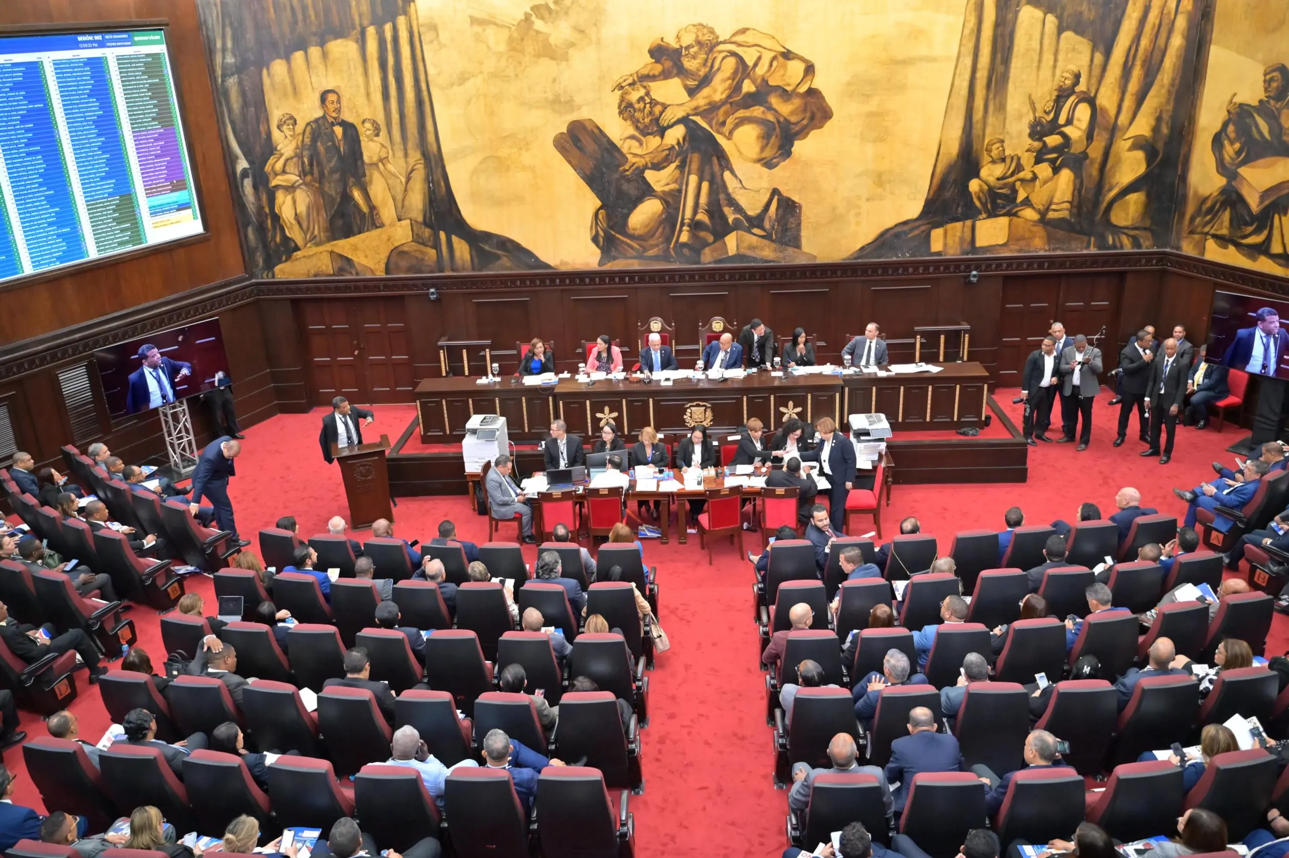 Asamblea Nacional Revisora continúa hoy con la reforma constitucional