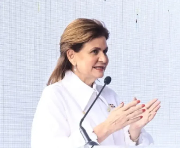 Gobierno entrega Centros Atención Primaria em zonas de Villa Altagracia