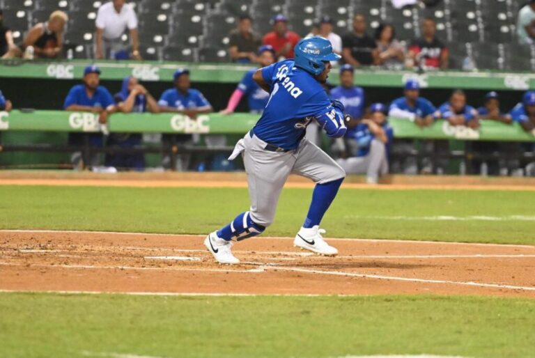 Licey domina a Estrellas y rompe racha de cuatro derrotas consecutivas