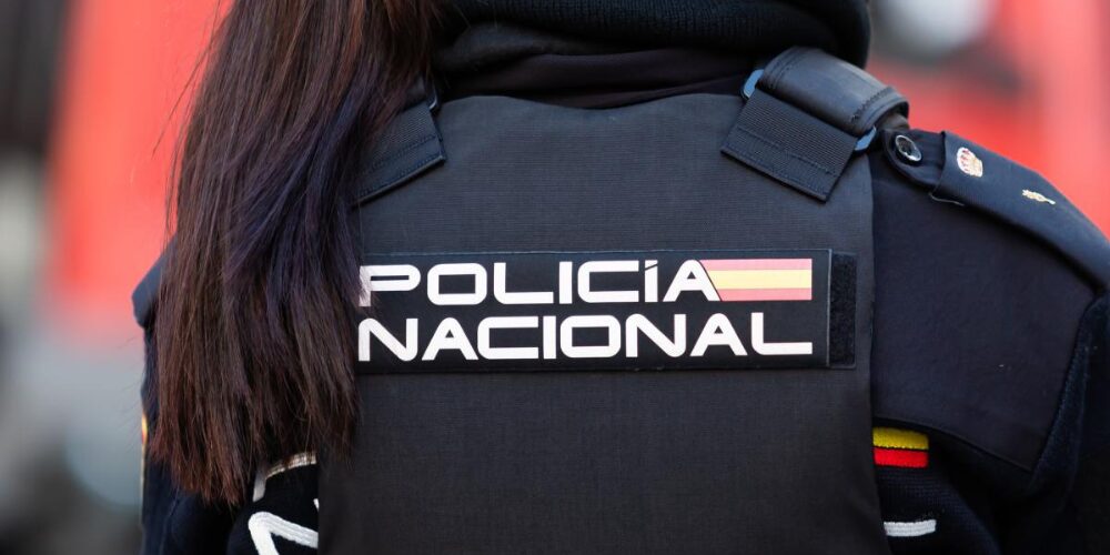 Policía española intervino 17 millones de dólares en criptomonedas procedentes de estafas