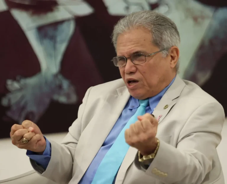 Waldo considera problema más fundamental del sector salud es la baja inversión
