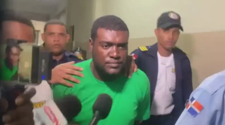 Estudiante habría sido violada tres meses por dos profesores de