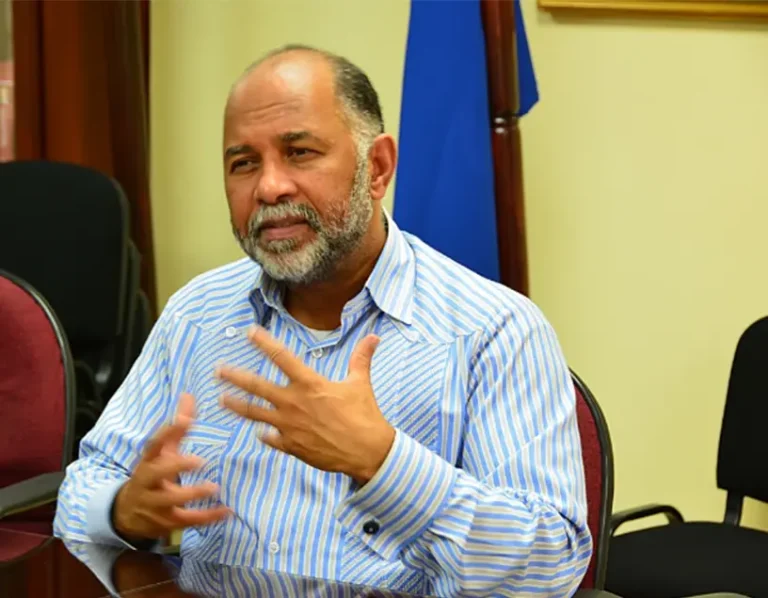 ADP alerta sobre «desorden» por fusión de Minerd y Mescyt