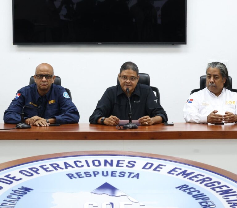 COE reporta ocho muertos y 108 intoxicados