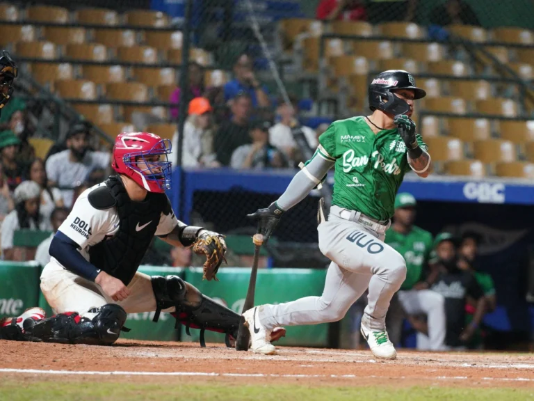 ¡Estrellas, al primero! Los Verdes blanqueó 3-0 a Leones