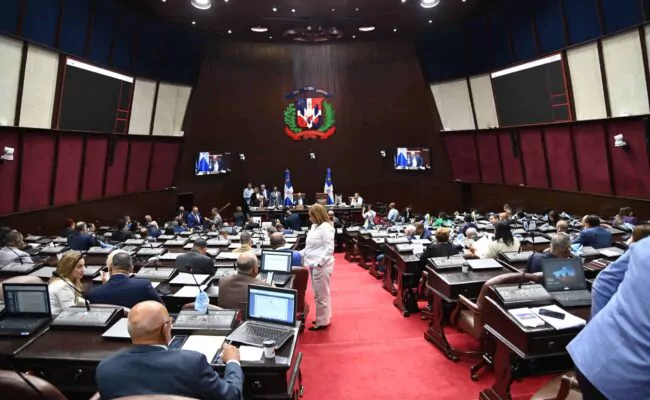 Bajo fuego de la oposición y con mayoría aplastante, Cámara de Diputados aprueba el Presupuesto del 2025