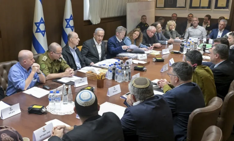 Gobierno Israel aprueba acuerdo de tregua Gaza