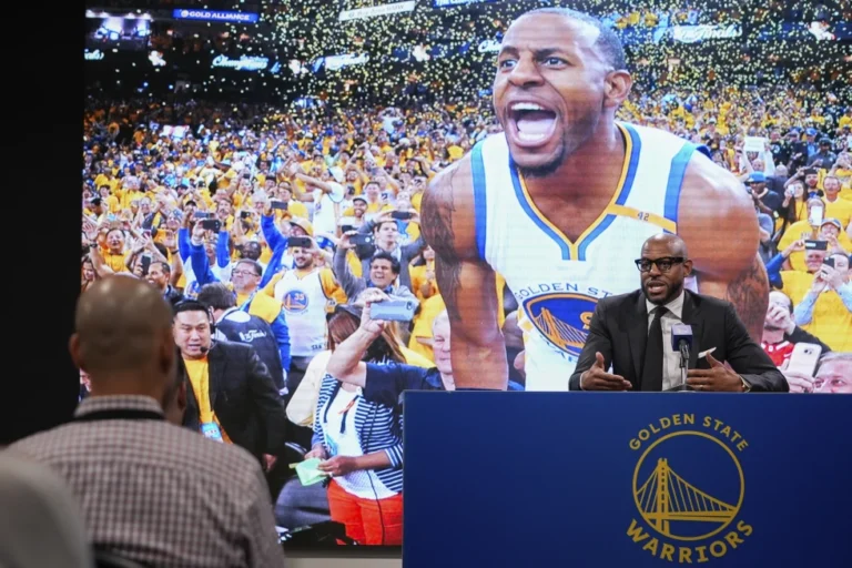 Los Golden State Warriors retiran el número de Andre Iguodala tras una carrera legendaria