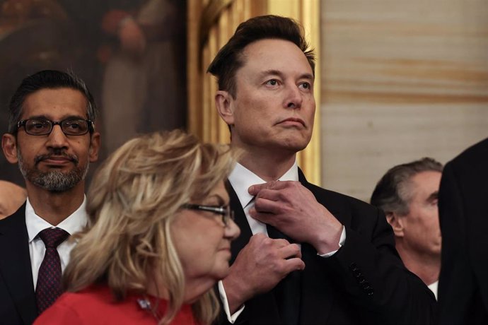 Musk afirma que la USAID es una «bola de gusanos» sin solución