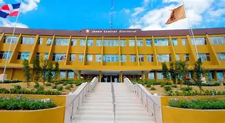 JCE saluda acciones contra red dotaba de documentos falsificados a haitianos ilegales
