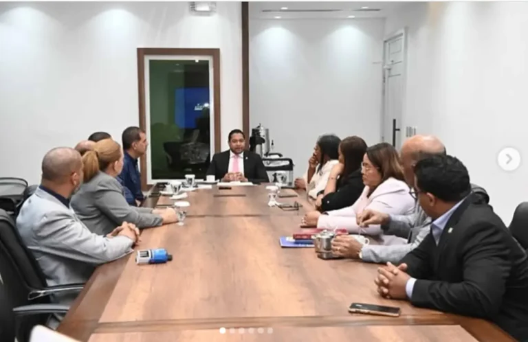 Diputados inician revisión contrato de Barrick Gold