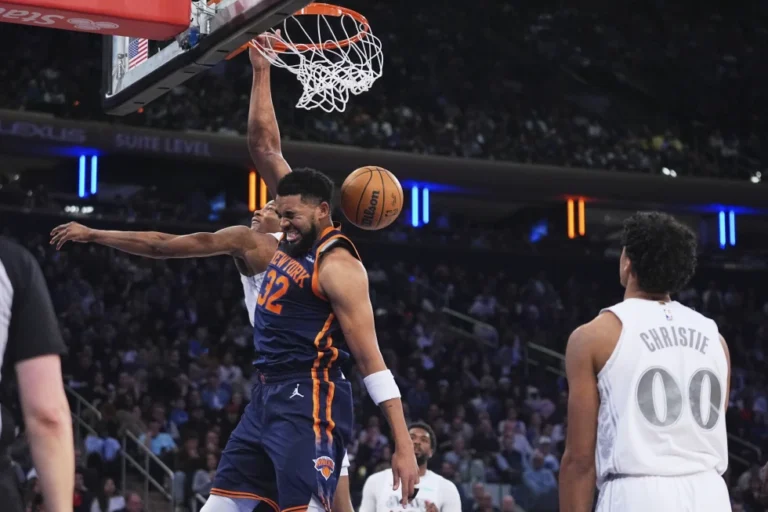Con el primer triple-doble de Karl-Anthony Towns en tres años, Knicks superan a Mavericks