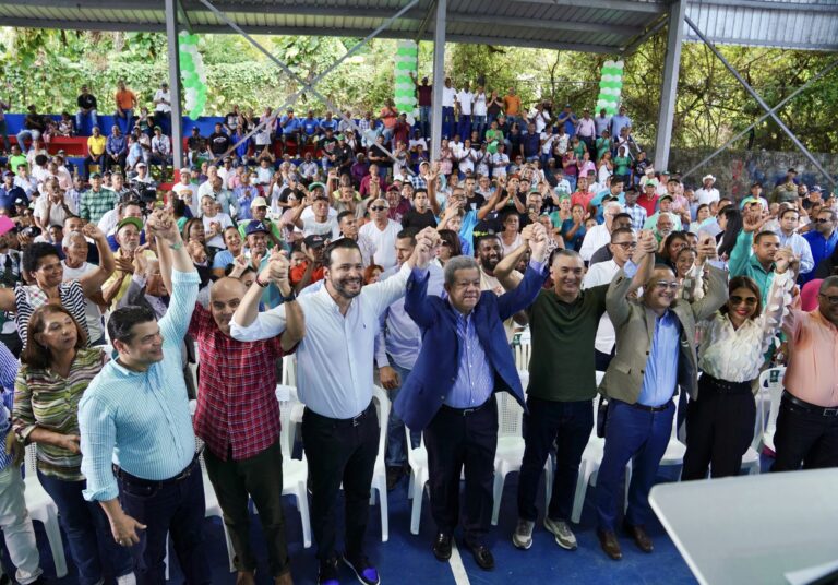 Grupo abandona PLD e ingresa al Partido Fuerza del Pueblo